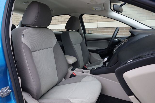2014 Ford Focus SE - 23074050 - 26