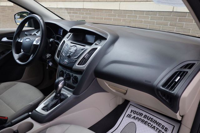2014 Ford Focus SE - 23074050 - 27