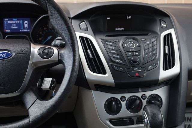2014 Ford Focus SE - 23074050 - 31