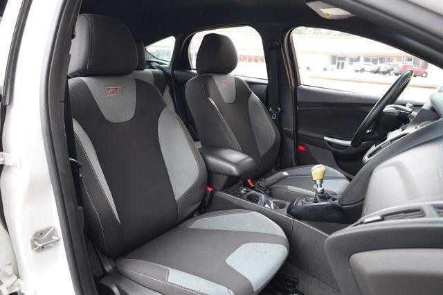 2014 Ford Focus ST - 23054000 - 21