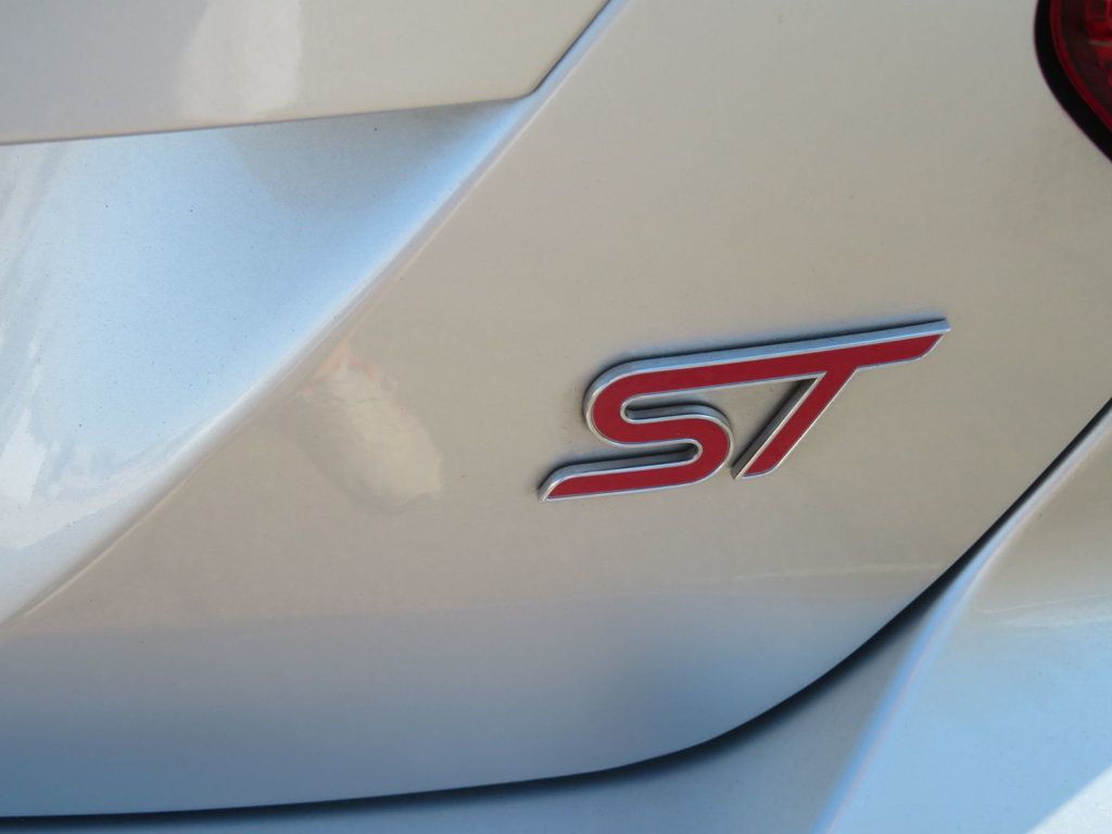 2014 Ford Focus ST FOCUS 4DR HATCHBACK EXTRA CLEAM 2.0 2 OWNER RECARO SEATS  - 23010976 - 13