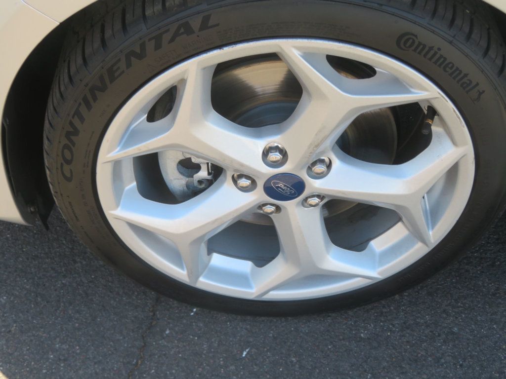 2014 Ford Focus ST FOCUS 4DR HATCHBACK EXTRA CLEAM 2.0 2 OWNER RECARO SEATS  - 23010976 - 14