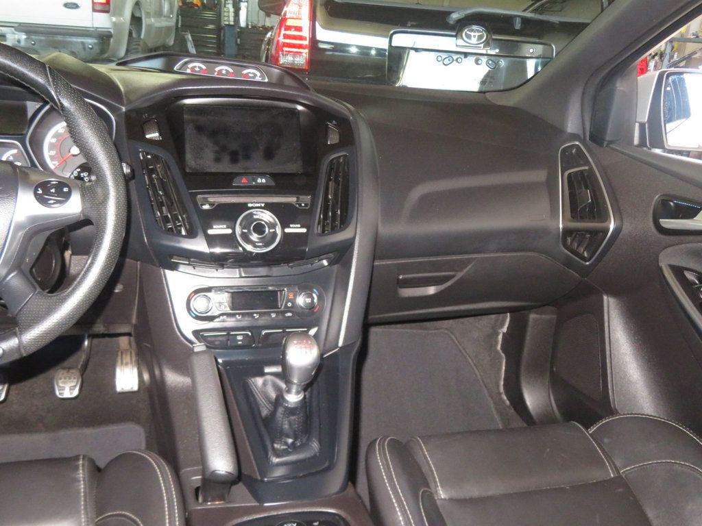 2014 Ford Focus ST FOCUS 4DR HATCHBACK EXTRA CLEAM 2.0 2 OWNER RECARO SEATS  - 23010976 - 35