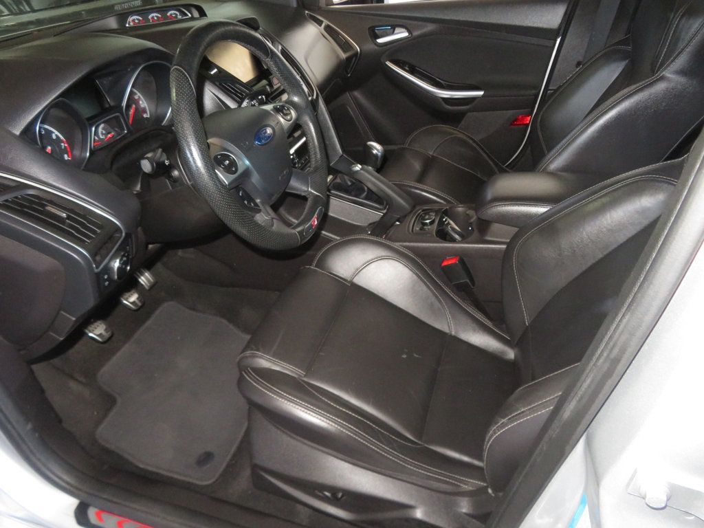 2014 Ford Focus ST FOCUS 4DR HATCHBACK EXTRA CLEAN 2.0 2 OWNER RECARO SEATS  - 23010976 - 17