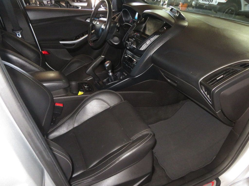 2014 Ford Focus ST FOCUS 4DR HATCHBACK EXTRA CLEAN 2.0 2 OWNER RECARO SEATS  - 23010976 - 32