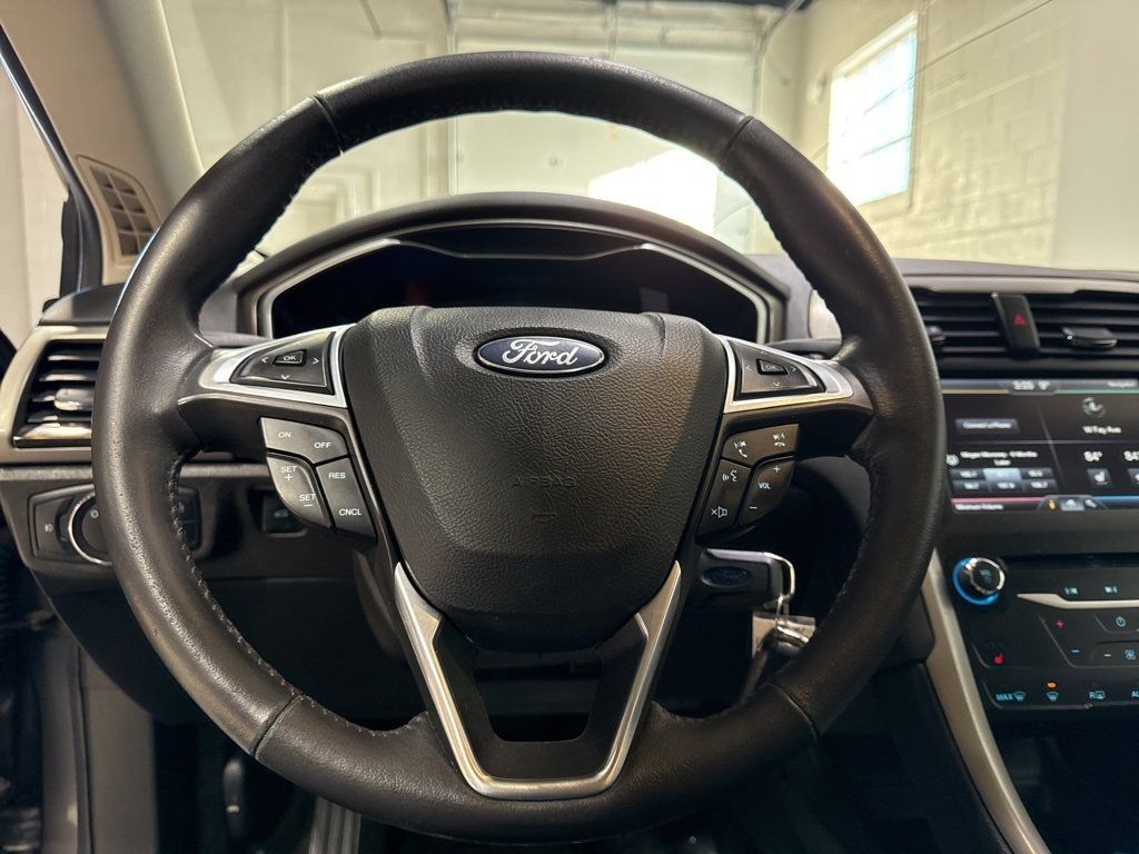 2014 Ford Fusion 4dr Sedan SE FWD - 22965405 - 10