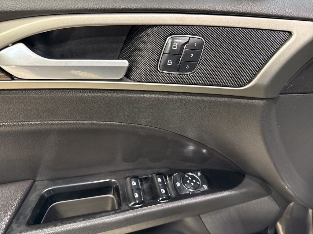 2014 Ford Fusion 4dr Sedan SE FWD - 22965405 - 29