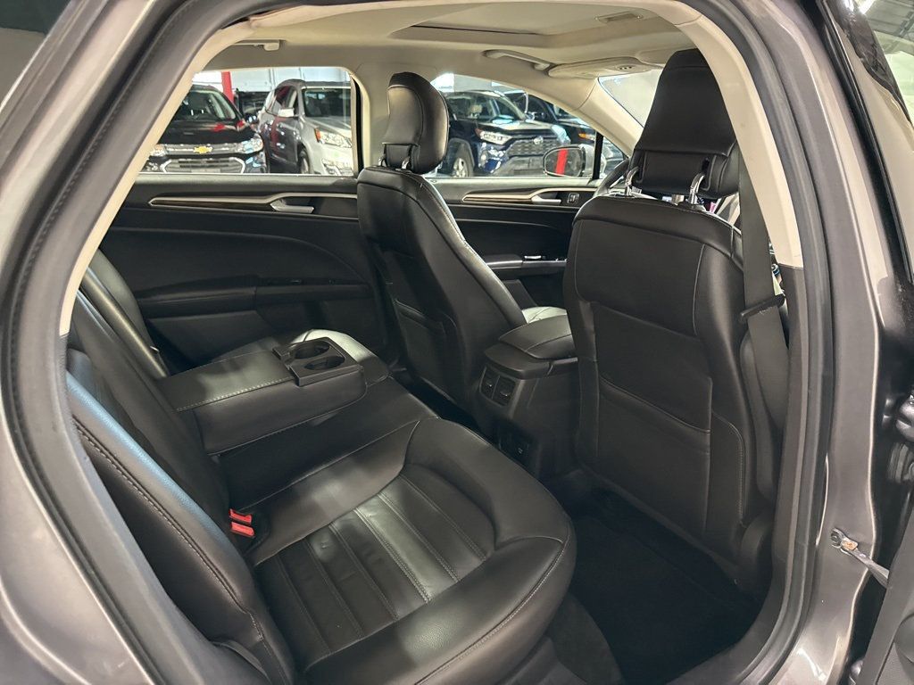 2014 Ford Fusion 4dr Sedan SE FWD - 22965405 - 36