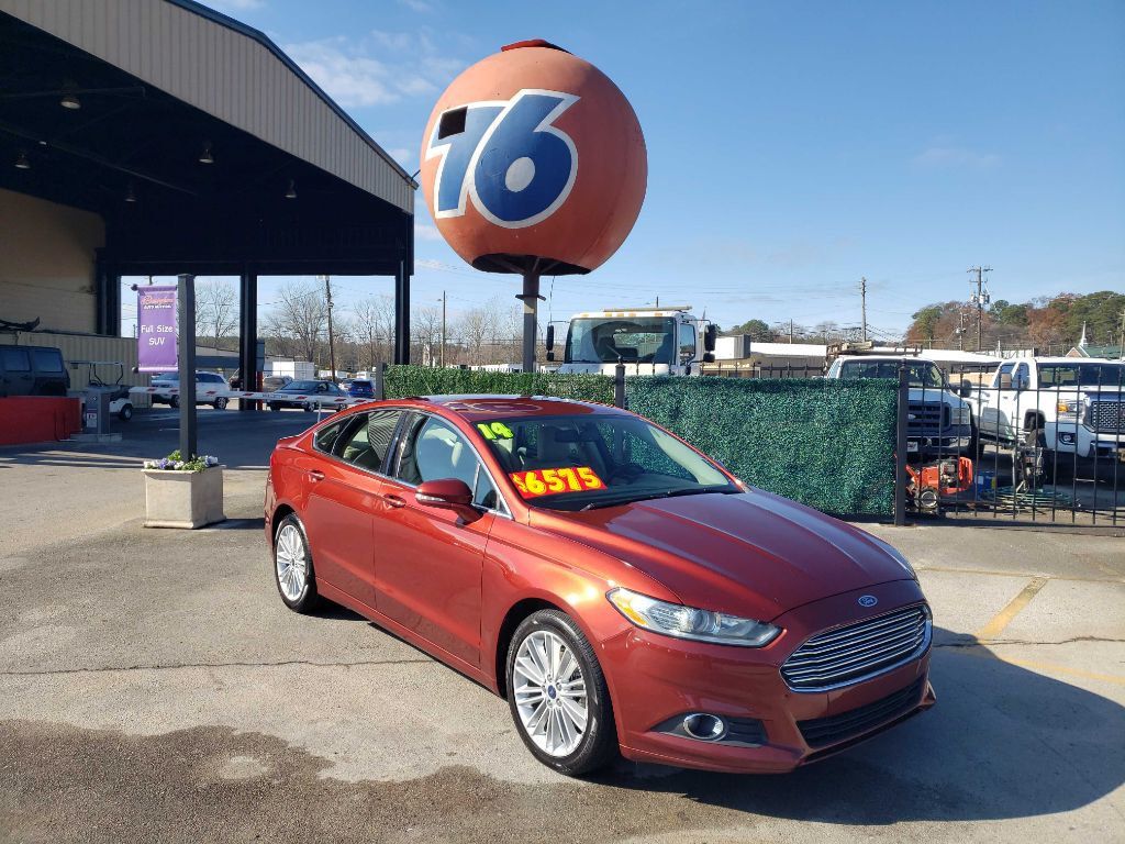 2014 Ford Fusion SE photo 1