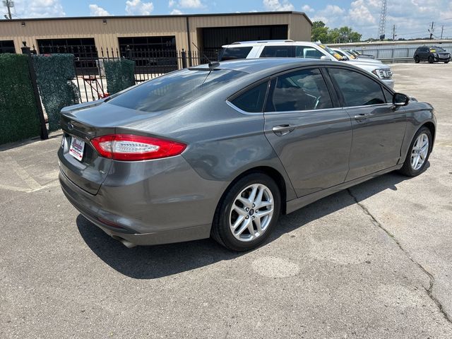 2014 Ford Fusion 4dr Sedan SE FWD - 23039864 - 3