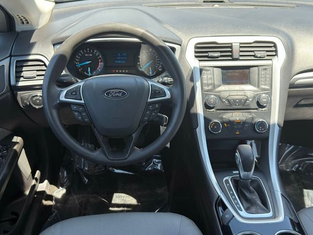 2014 Ford Fusion 4dr Sedan S FWD - 23022065 - 19