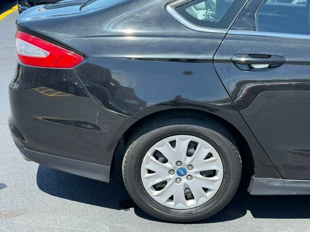 2014 Ford Fusion 4dr Sedan S FWD - 23022065 - 36