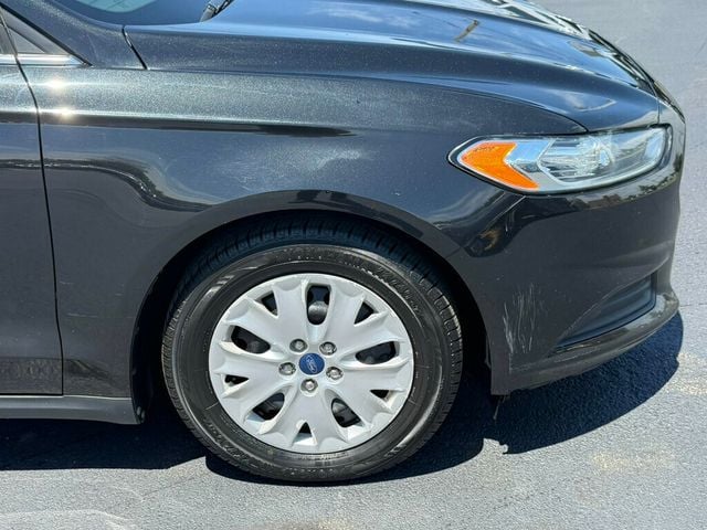 2014 Ford Fusion 4dr Sedan S FWD - 23022065 - 37