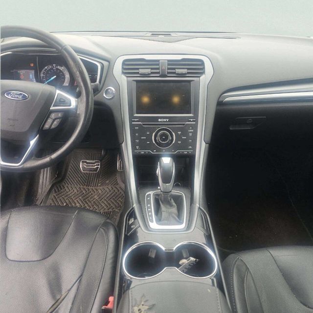 2014 Ford Fusion 4dr Sedan Titanium Hybrid FWD - 22968955 - 9
