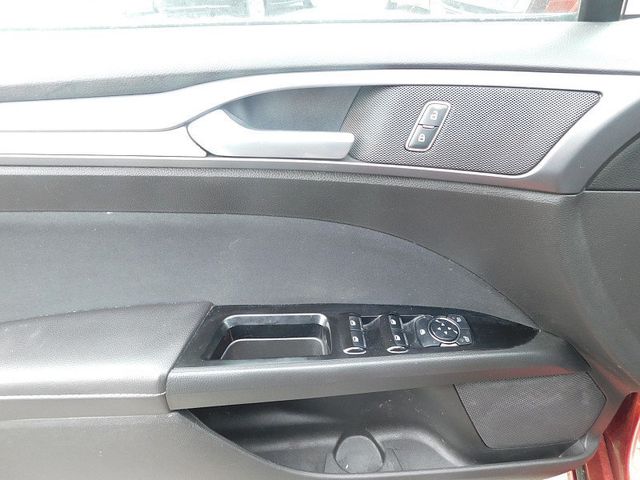 2014 Ford Fusion 4d Sedan SE - 22842544 - 7