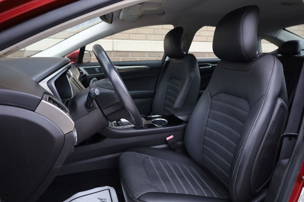 Ford Fusion photo 18