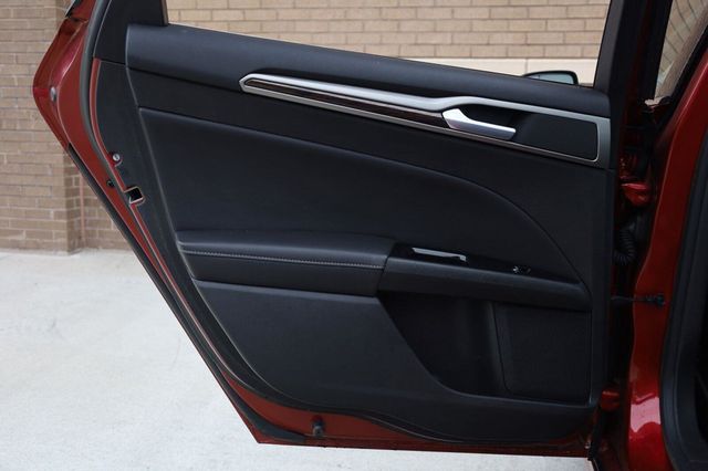 2014 Ford Fusion SE - 23092829 - 19