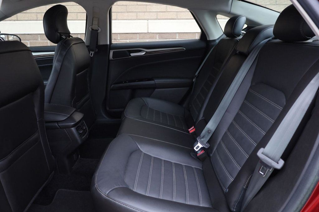 Ford Fusion photo 21
