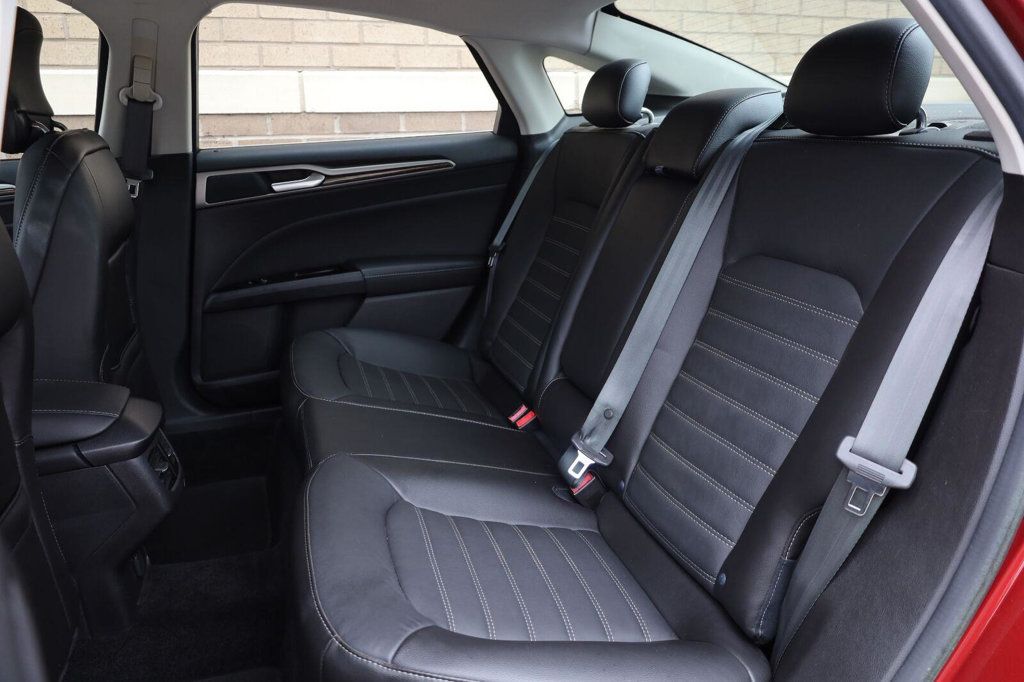 Ford Fusion photo 22