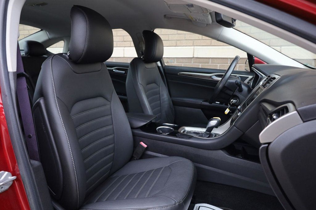 Ford Fusion photo 28