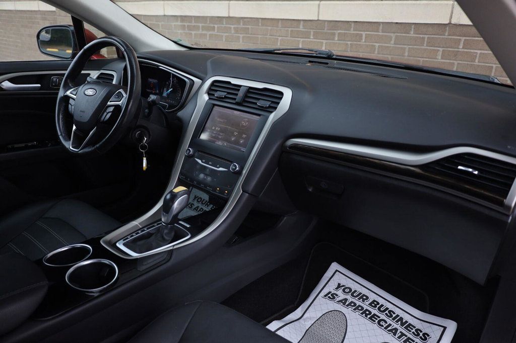 Ford Fusion photo 29