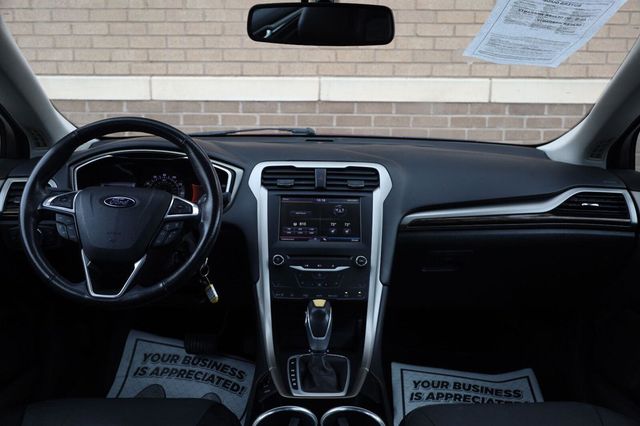2014 Ford Fusion SE - 23092829 - 29