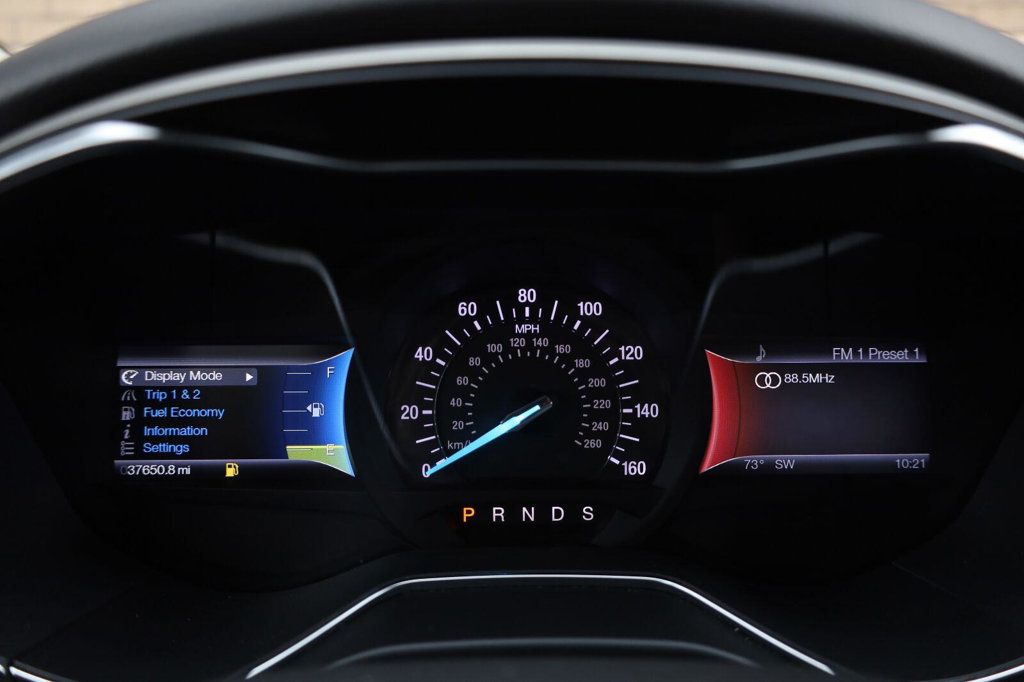 Ford Fusion photo 46