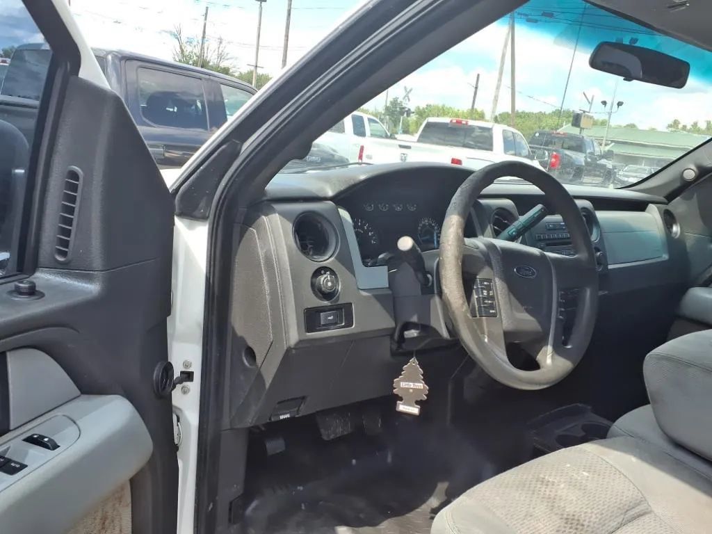 2014 Ford F-150 2WD SuperCab 145" XL - 23033918 - 6
