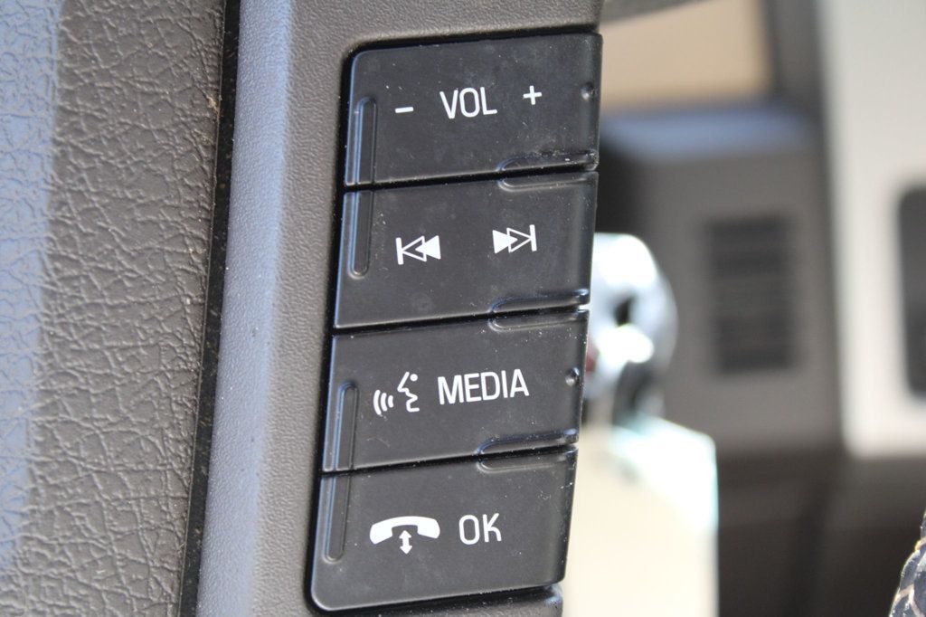 2014 Ford F-150 XLT photo 23
