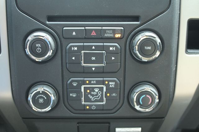 2014 Ford F-150 2WD SuperCrew 145" XLT - 23062613 - 16