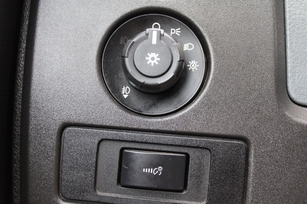 2014 Ford F-150 XLT photo 28