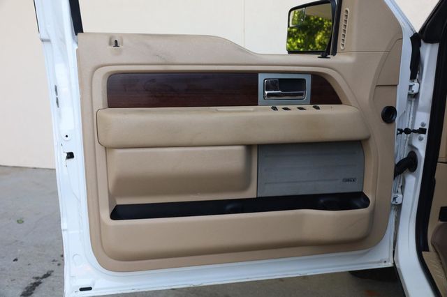 2014 Ford F-150 King Ranch - 23049420 - 8