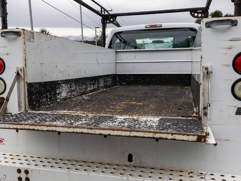 Ford F-250SD photo 24