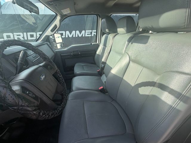 2014 Ford F-550 Crew Cab Utility Dump Tuck  - 22980404 - 9