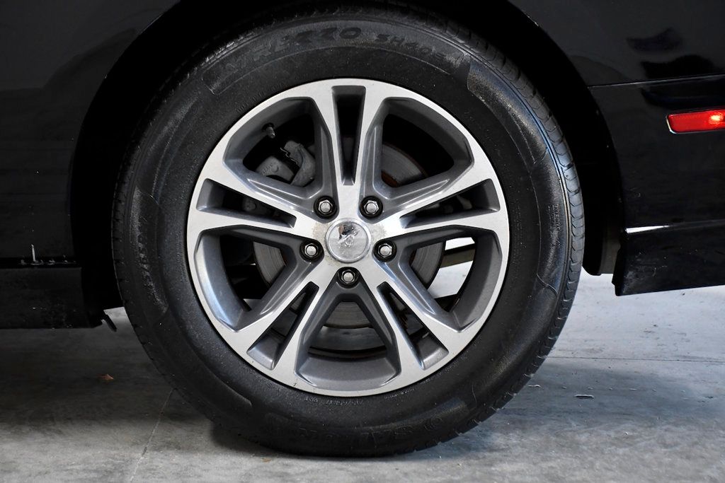 2014 Ford Mustang 2014 Ford Mustang V6 Premium Convertible - 22974365 - 10