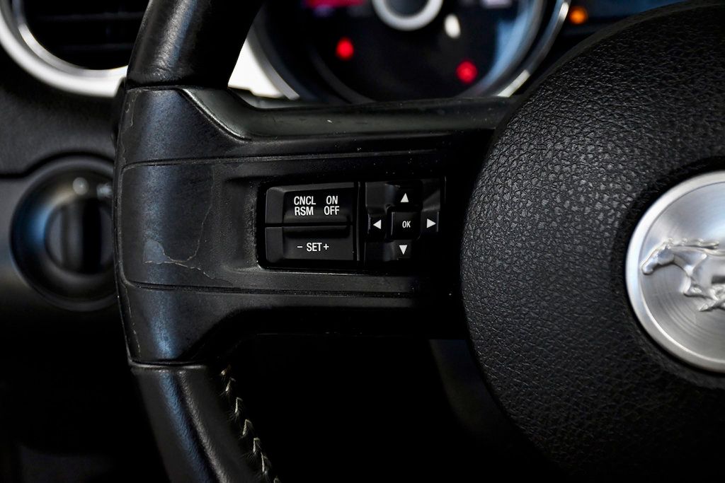 2014 Ford Mustang 2014 Ford Mustang V6 Premium Convertible - 22974365 - 19