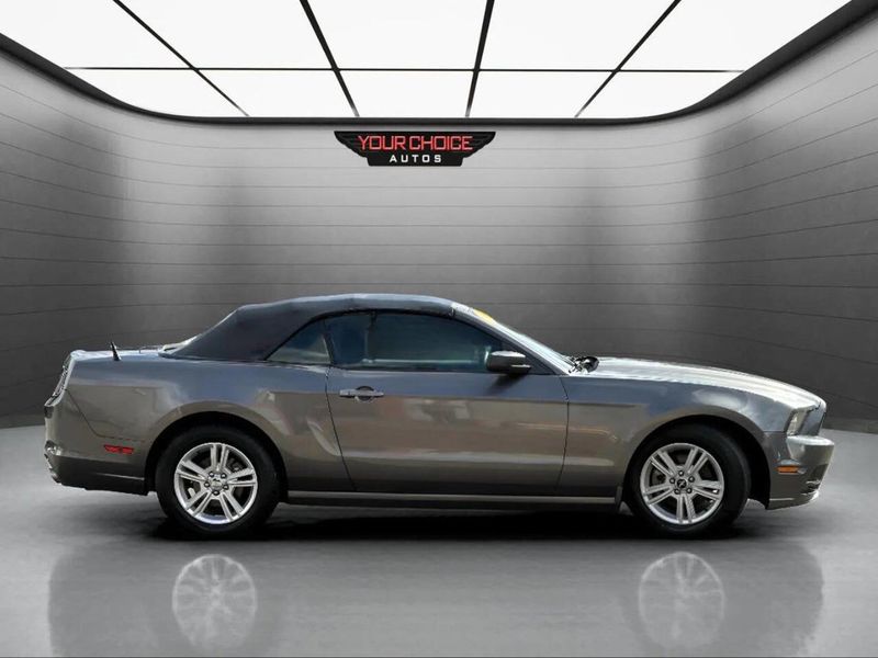 2014 Ford Mustang 2dr Convertible V6 - 22931919 - 6