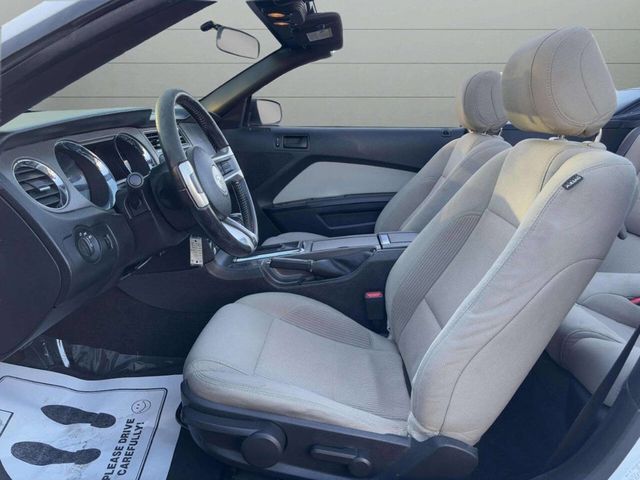 2014 Ford Mustang 2dr Convertible V6 - 22945882 - 12