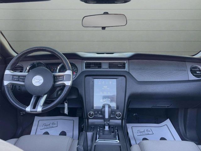 2014 Ford Mustang 2dr Convertible V6 - 22945882 - 21