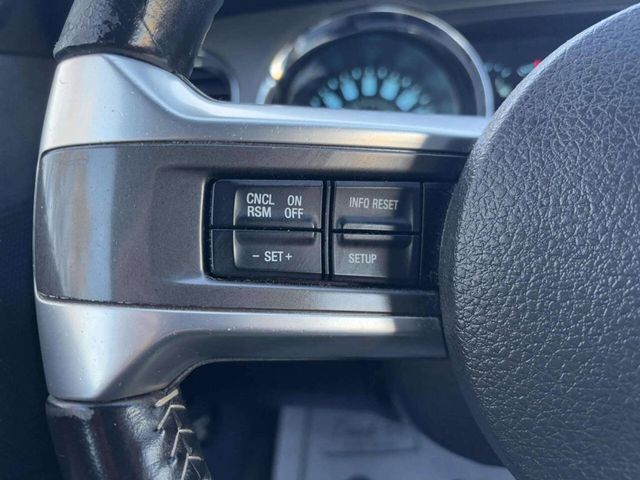 2014 Ford Mustang 2dr Convertible V6 - 22945882 - 27