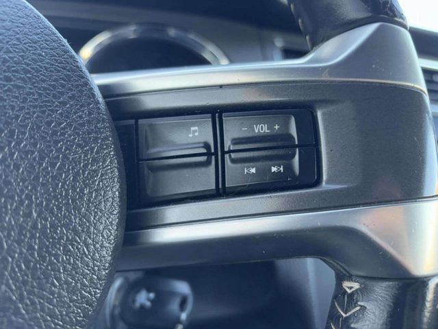 2014 Ford Mustang 2dr Convertible V6 - 22945882 - 29