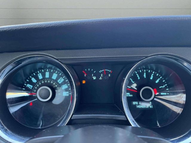 2014 Ford Mustang 2dr Convertible V6 - 22945882 - 30