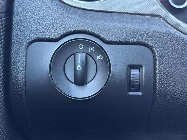 2014 Ford Mustang 2dr Convertible V6 - 22945882 - 31