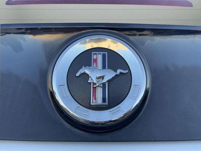 2014 Ford Mustang 2dr Convertible V6 - 22945882 - 4