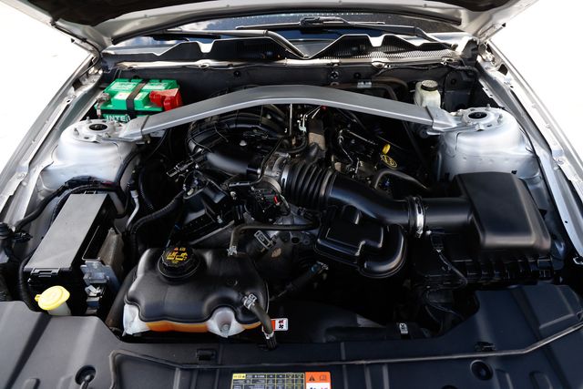 2014 Ford Mustang 2dr Convertible V6 - 22938612 - 19