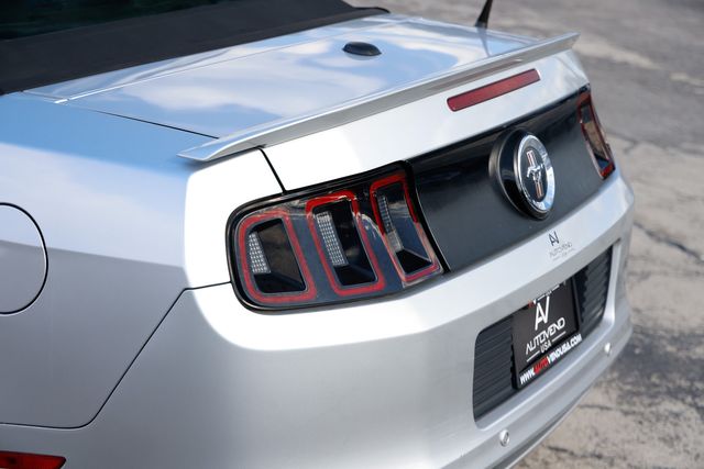 2014 Ford Mustang 2dr Convertible V6 - 22938612 - 29