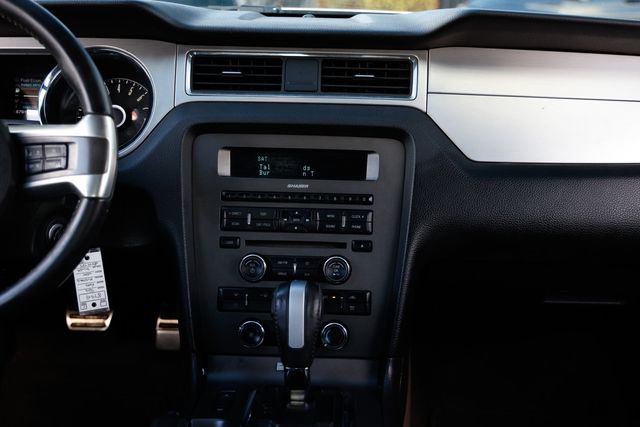 2014 Ford Mustang 2dr Convertible V6 - 22938612 - 36