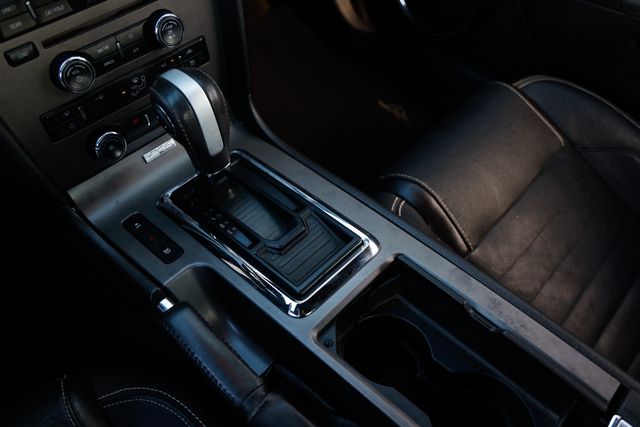 2014 Ford Mustang 2dr Convertible V6 - 22938612 - 37