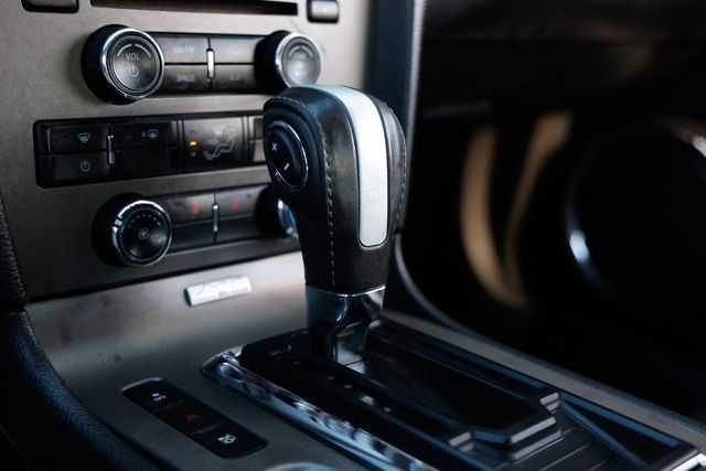 2014 Ford Mustang 2dr Convertible V6 - 22938612 - 39