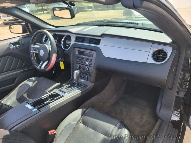 2014 Ford Mustang 2dr Convertible V6 - 20967296 - 17